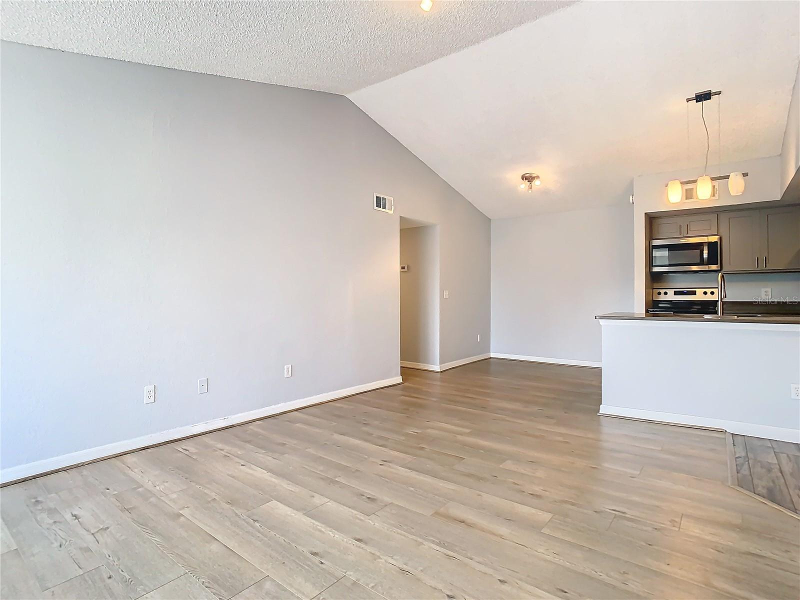 Image 14 of 46 For 5144 Conroy Road 35