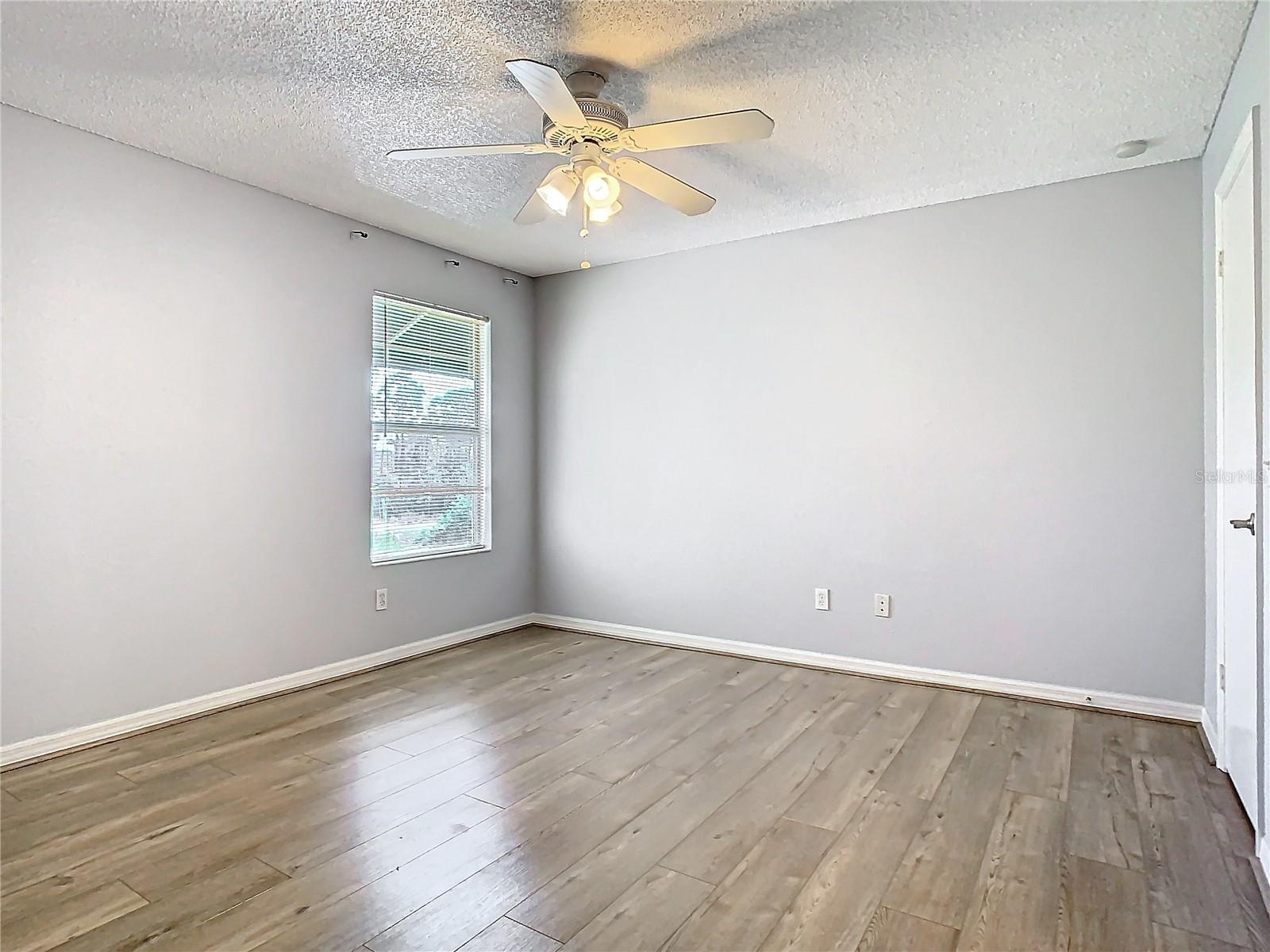 Image 23 of 46 For 5144 Conroy Road 35