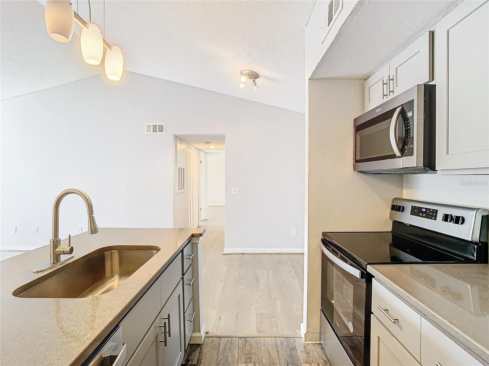 Image 7 of 46 For 5144 Conroy Road 35
