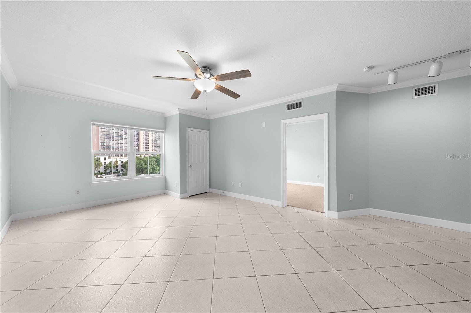 Image 20 of 50 For 300 South Street 5013