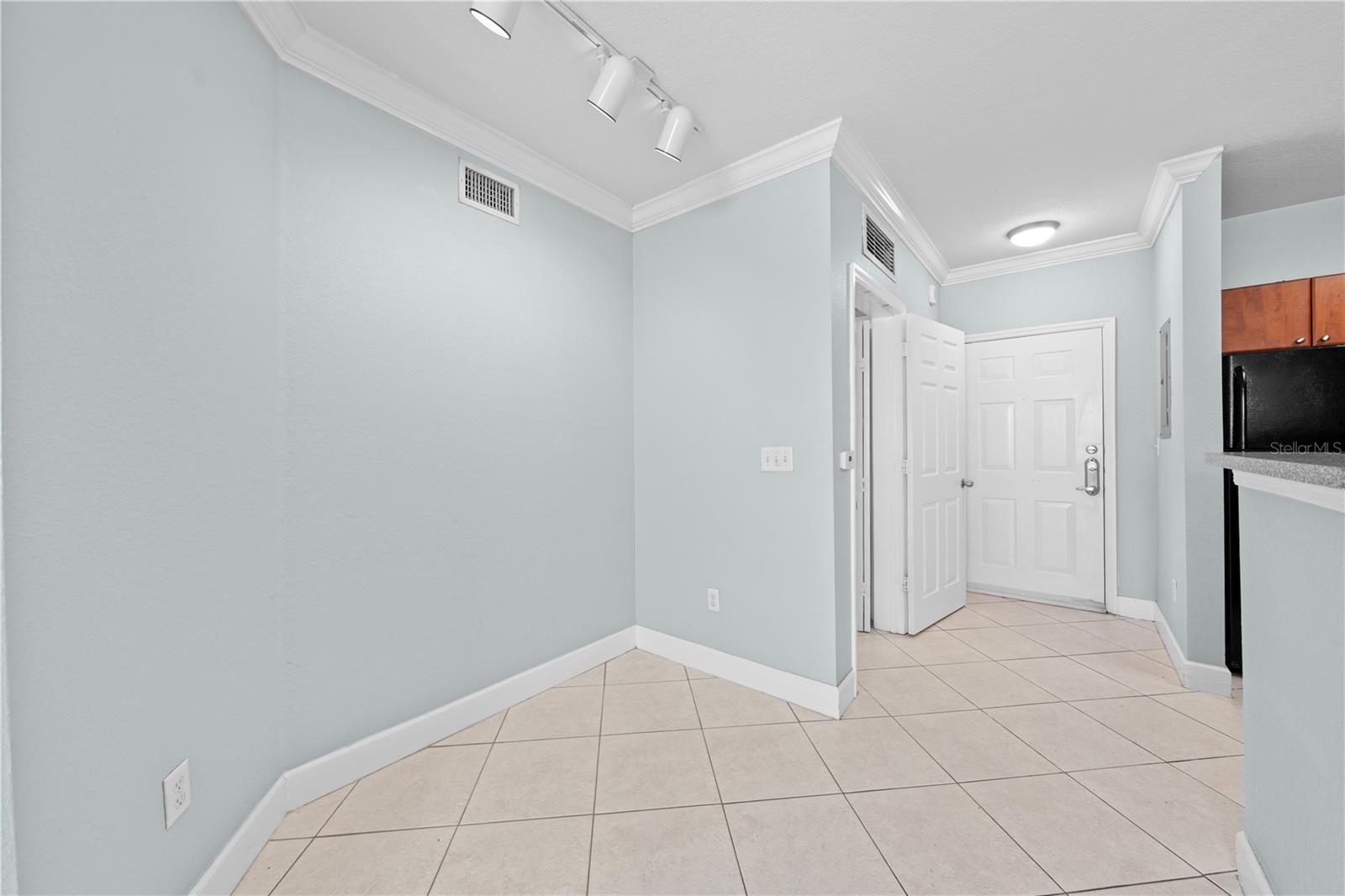 Image 7 of 50 For 300 South Street 5013