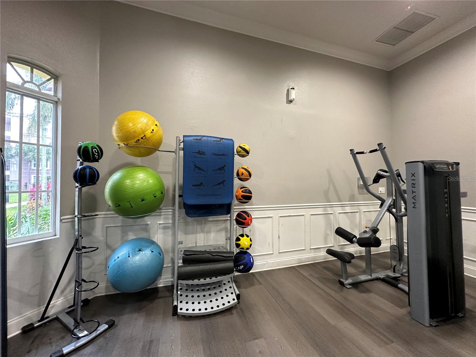 Image 33 of 66 For 5036 Shoreway Loop 30505