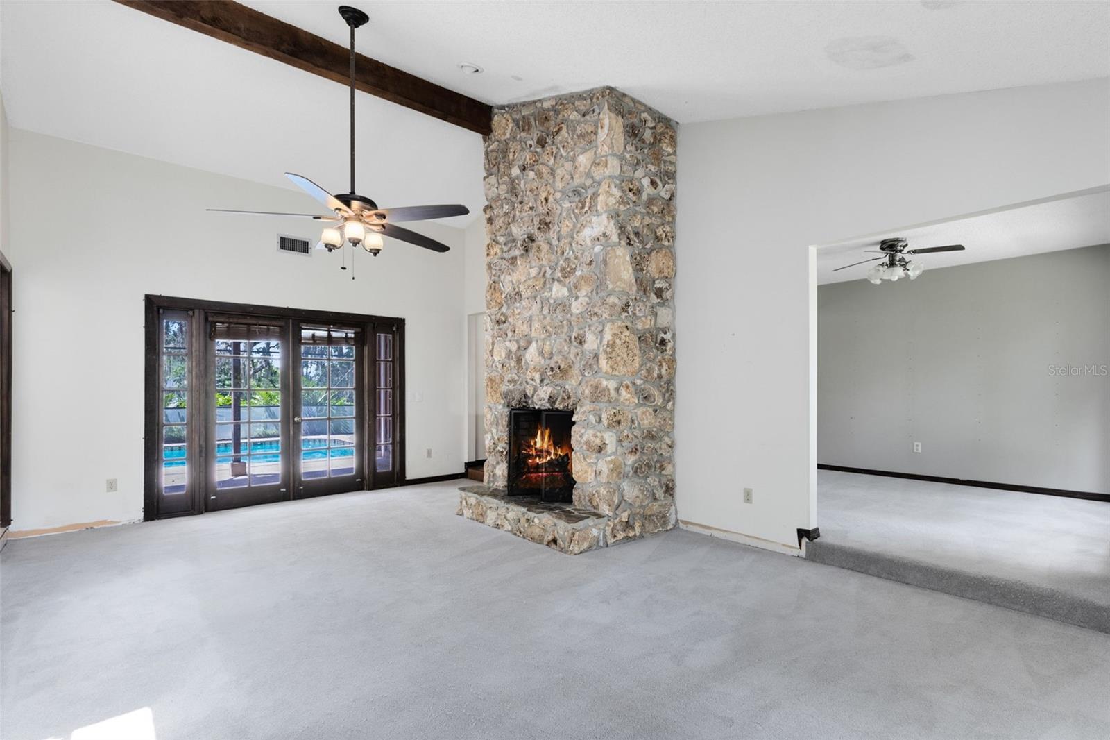 Image 4 of 36 For 270 Queensberry Court