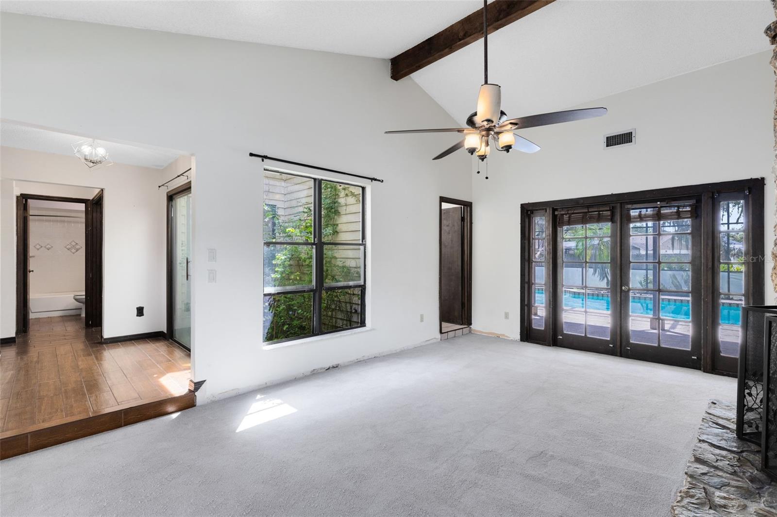 Image 9 of 36 For 270 Queensberry Court
