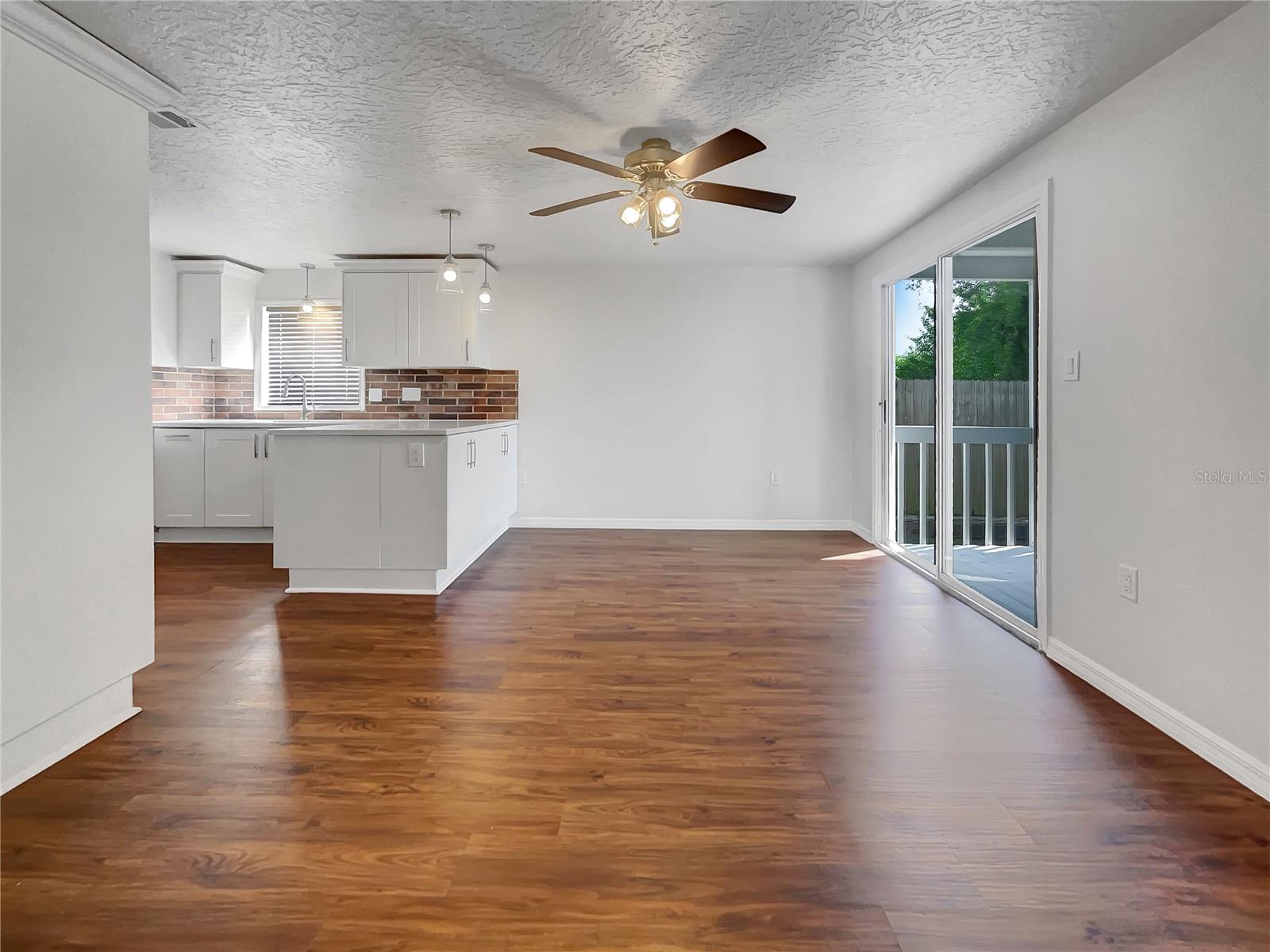 Image 15 of 31 For 5198 Moeller Avenue