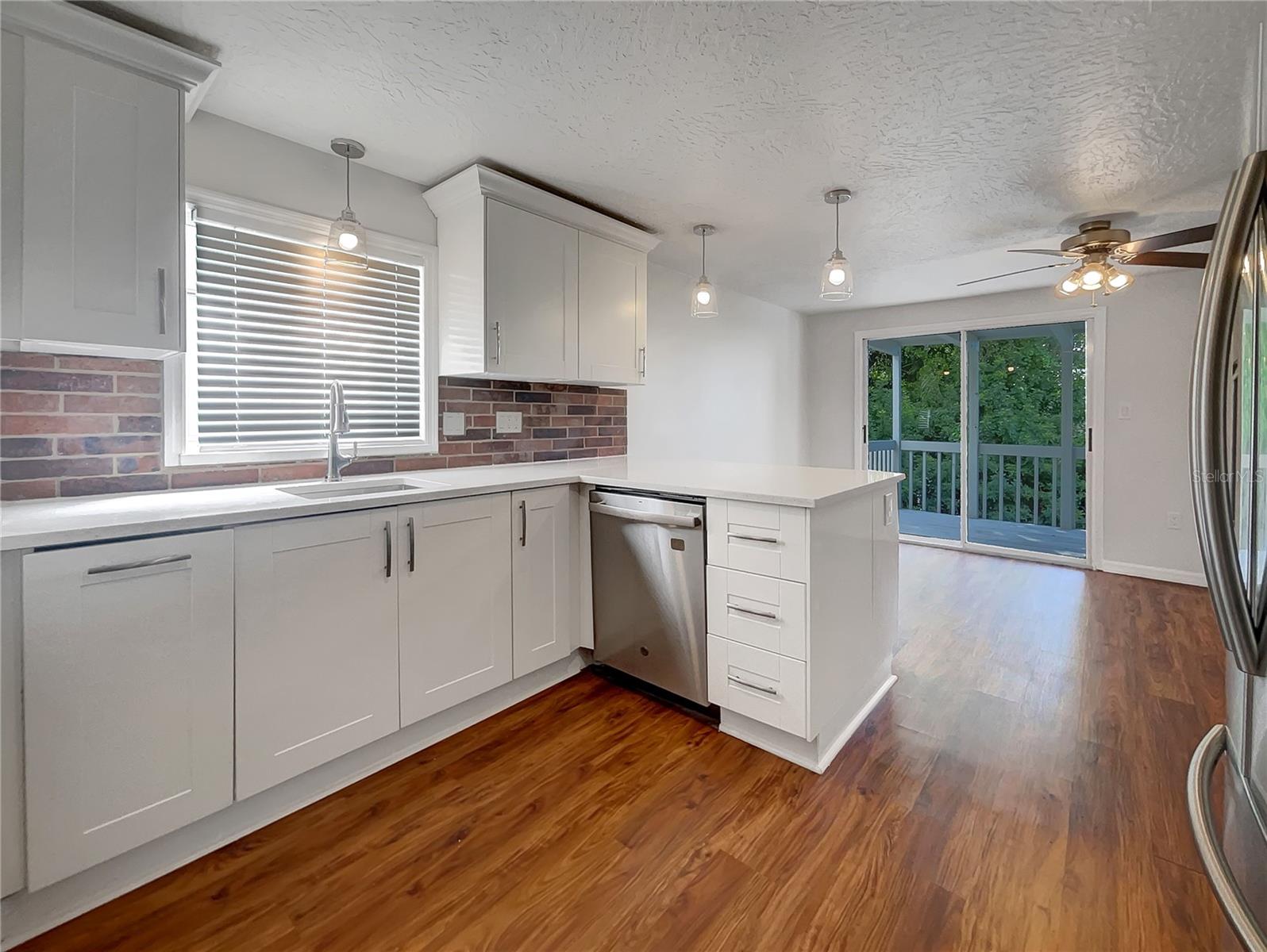 Image 18 of 31 For 5198 Moeller Avenue