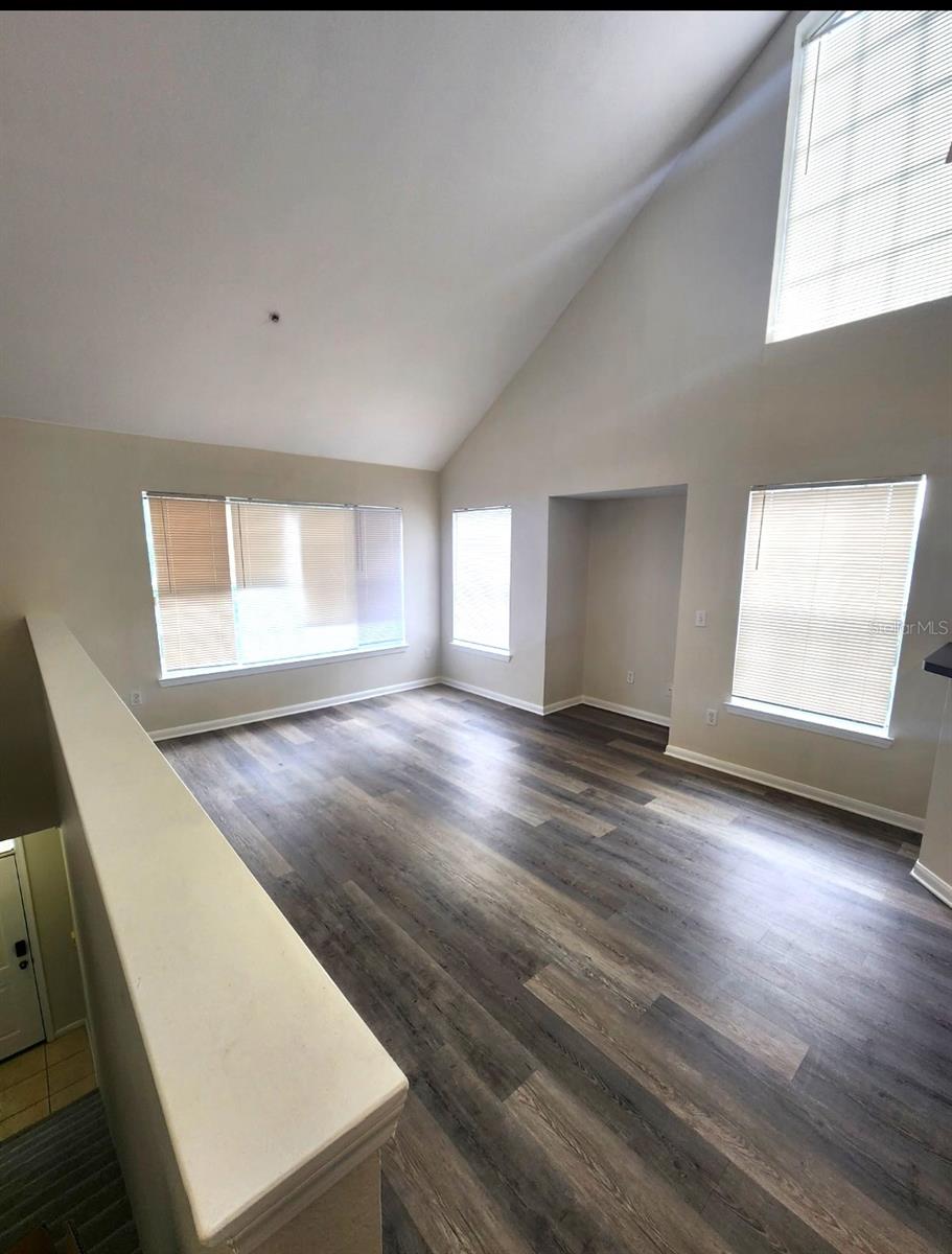 Image 3 of 29 For 8933 Lee Vista Boulevard 2610