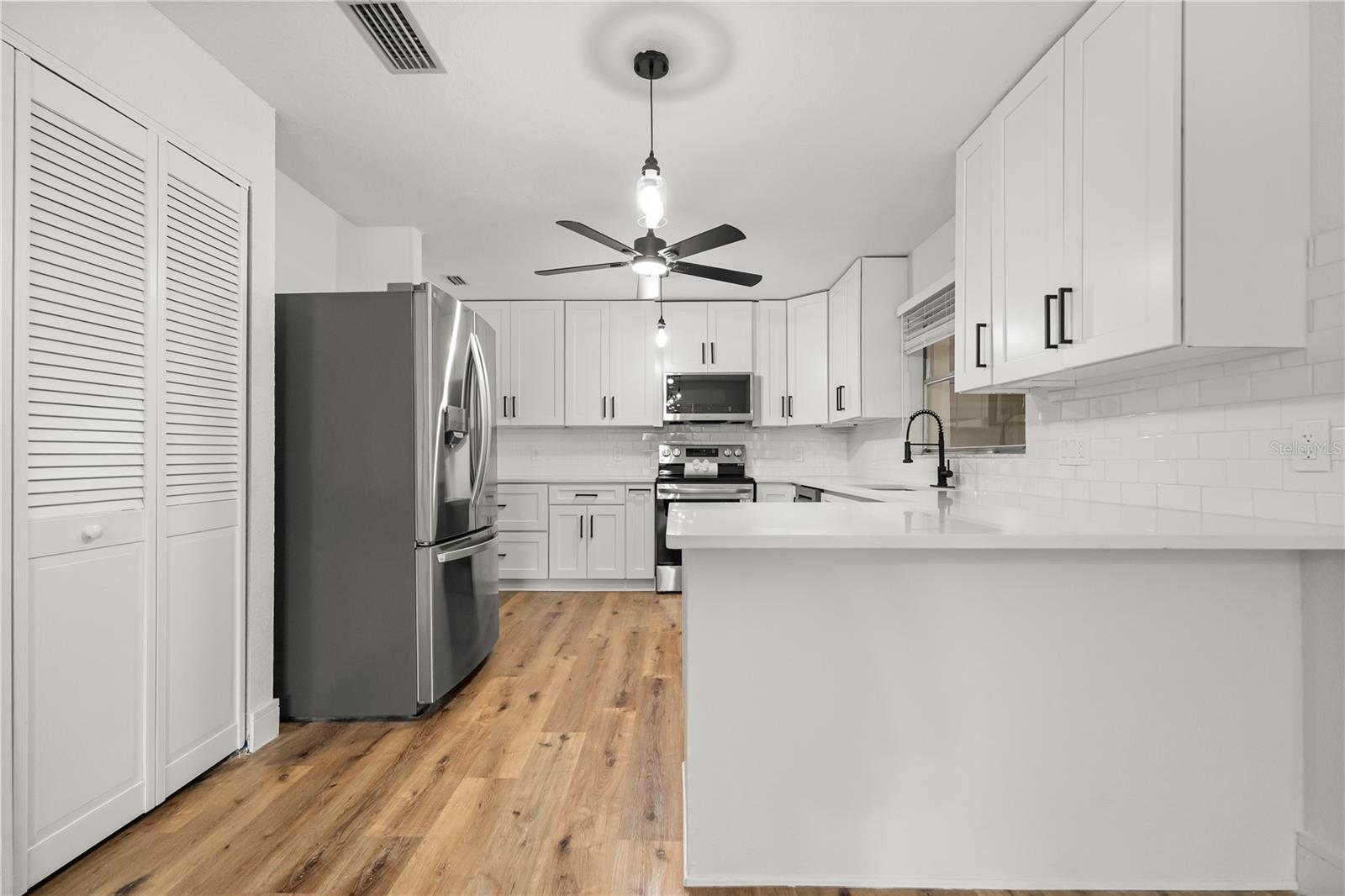 Image 10 of 41 For 3521 Silver Oak Court