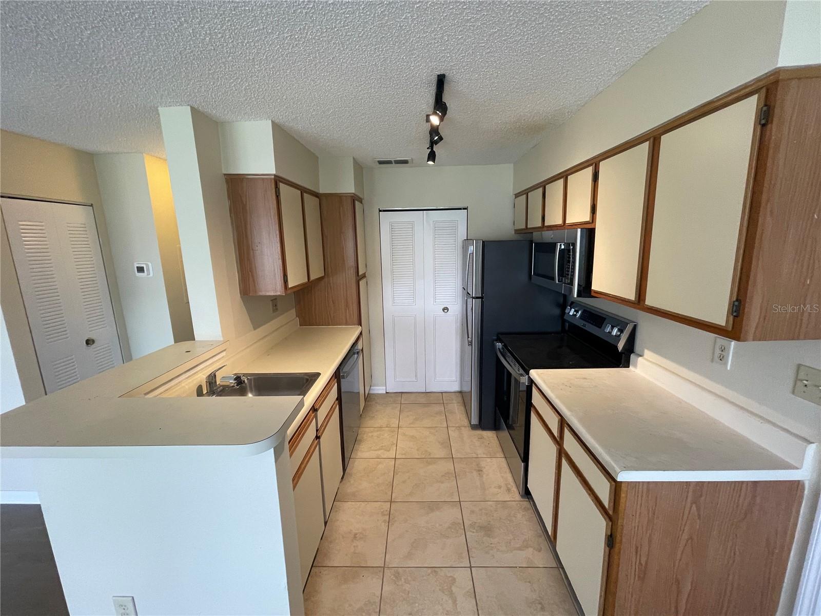Image 3 of 11 For 1091 Hiawassee Road 218