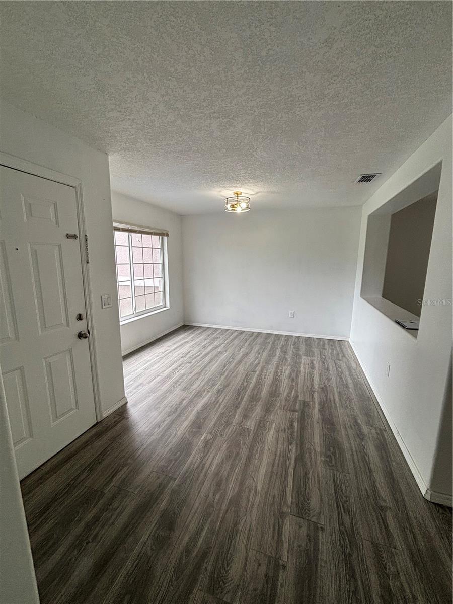 Image 4 of 25 For 1135 Madeira Key Way