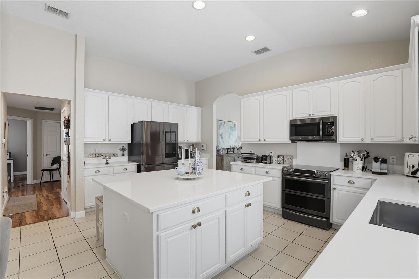 Image 13 of 41 For 14724 Windigo Lane