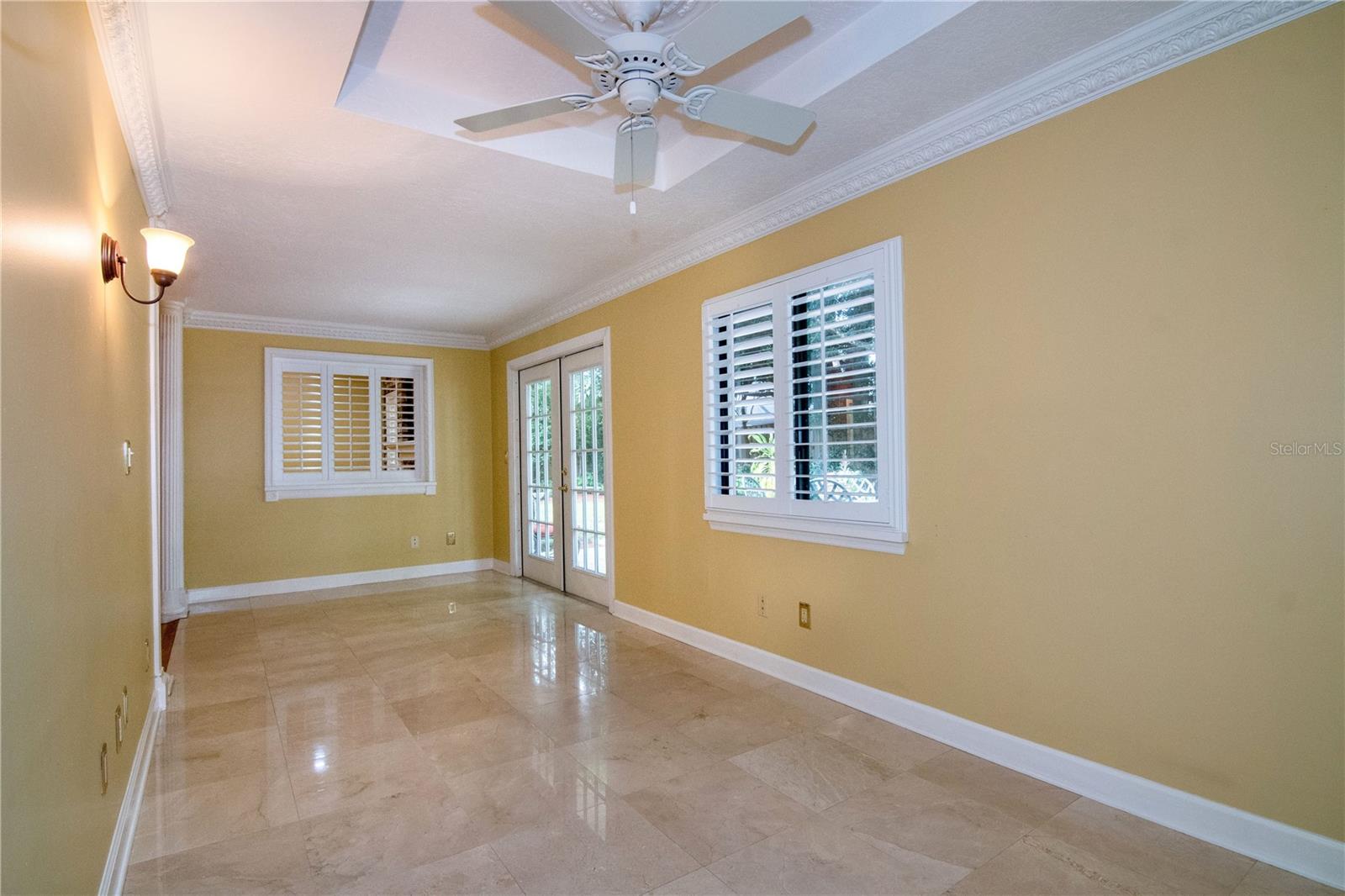 Image 19 of 46 For 950 Lenmore Court