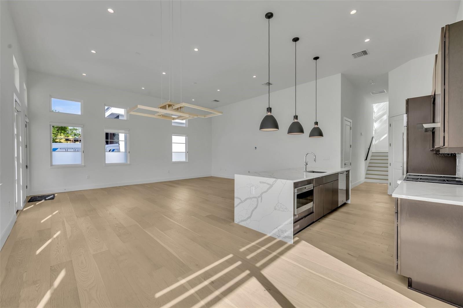 Image 7 of 29 For 501 Canton Avenue