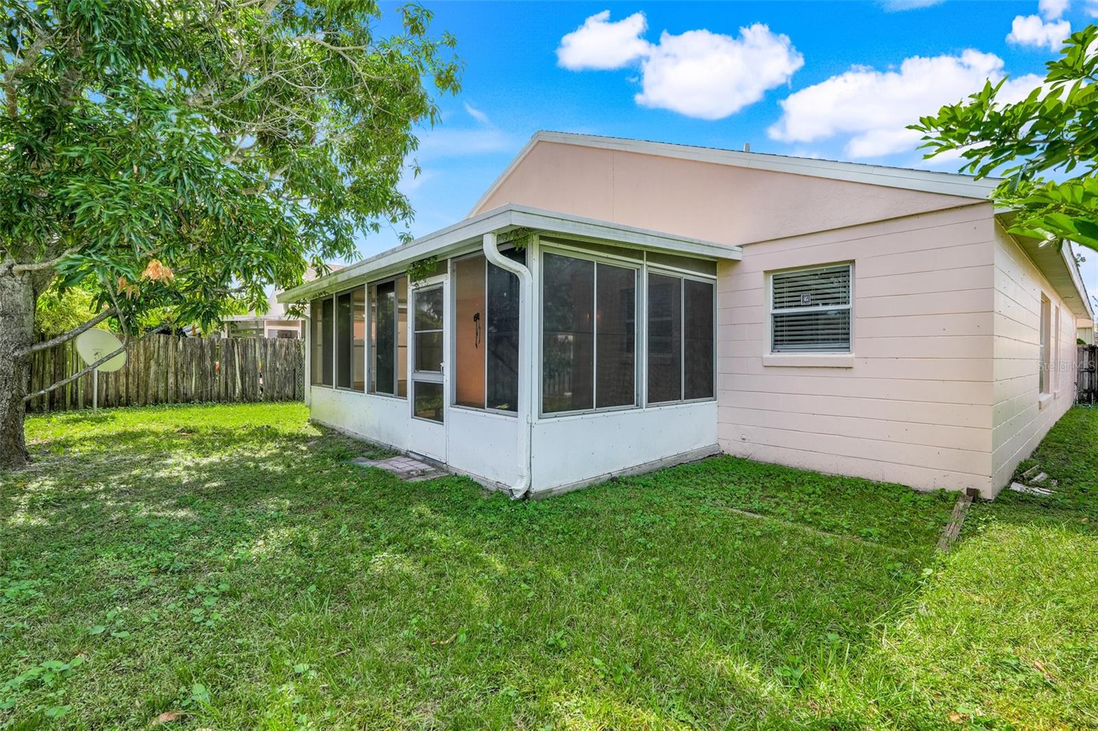 Image 19 of 24 For 11145 Huxley Avenue