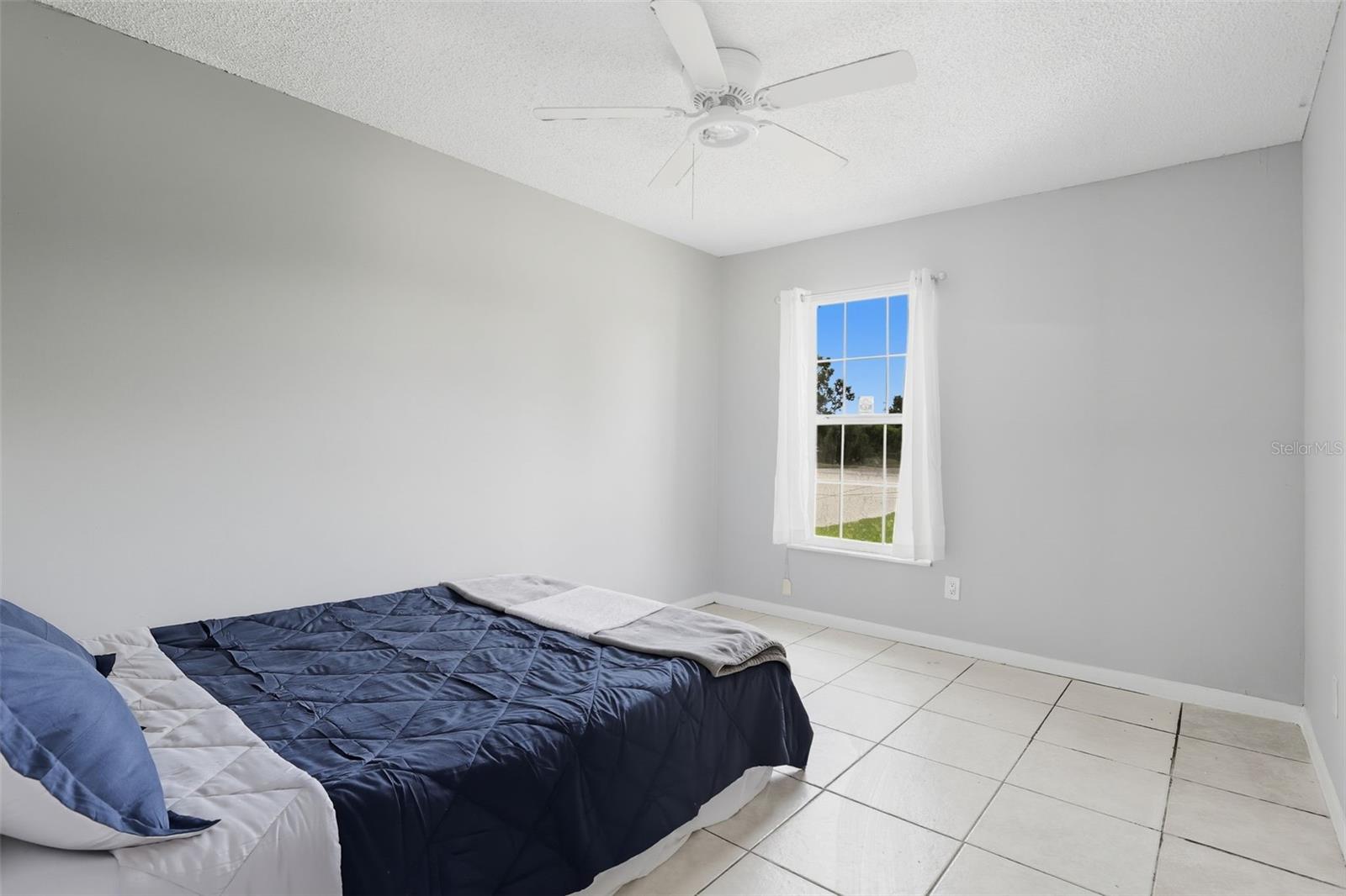 Image 26 of 35 For 1001 Deltona Boulevard