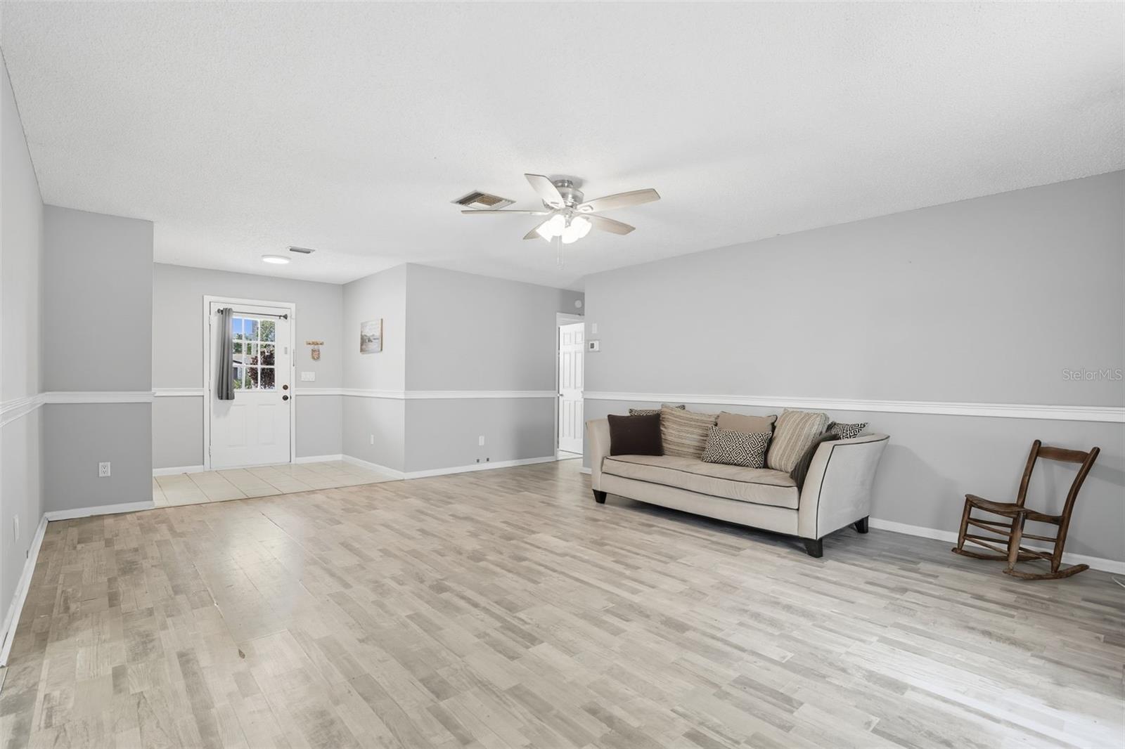 Image 7 of 35 For 1001 Deltona Boulevard