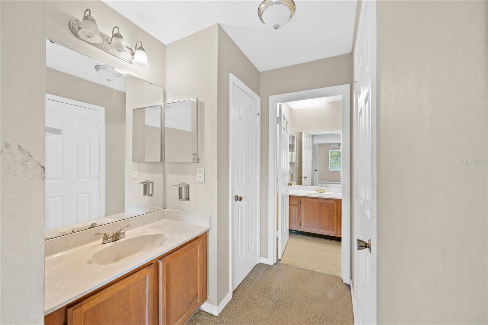 Image 16 of 31 For 3302 Clubside Drive 3302