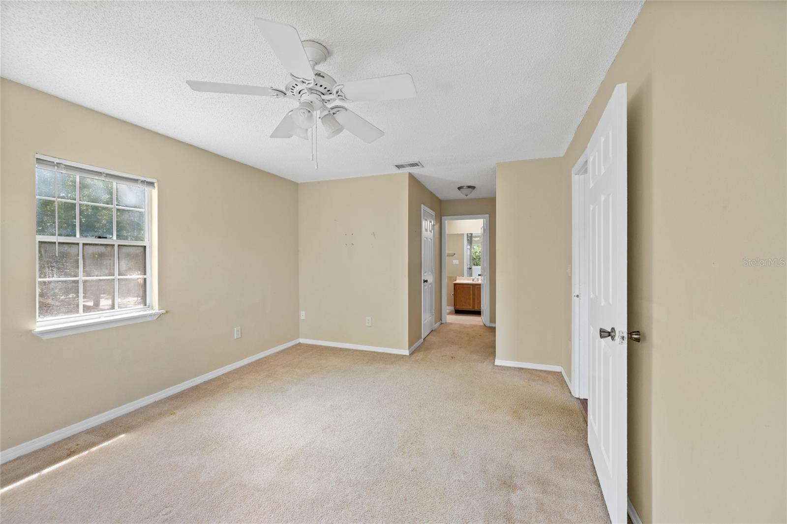 Image 19 of 31 For 3302 Clubside Drive 3302