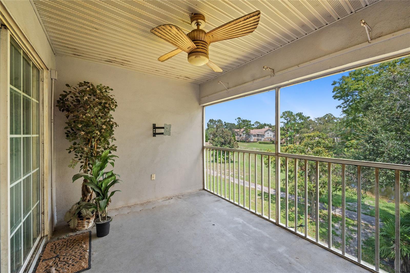 Image 22 of 31 For 3302 Clubside Drive 3302