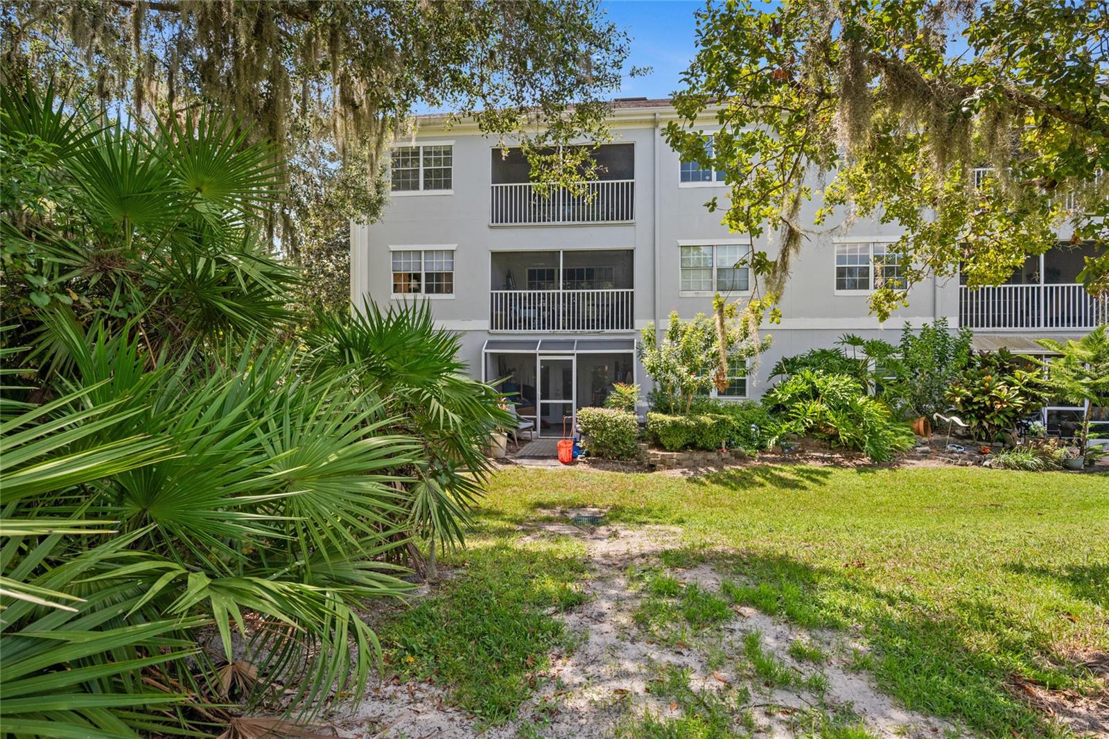 Image 24 of 31 For 3302 Clubside Drive 3302