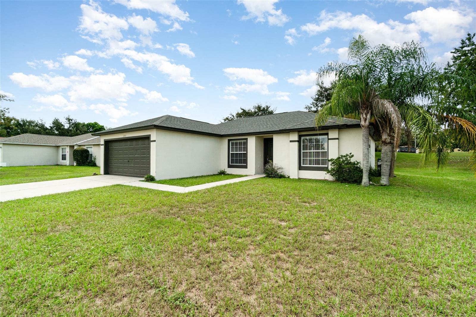Image 2 of 31 For 11833 Foxglove Drive