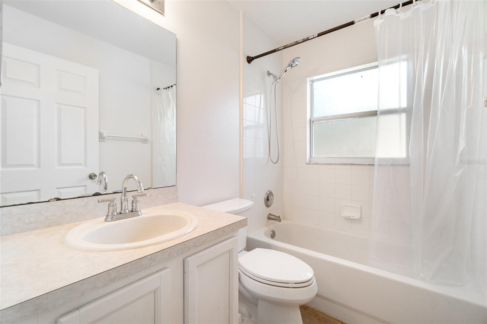 Image 28 of 31 For 11833 Foxglove Drive