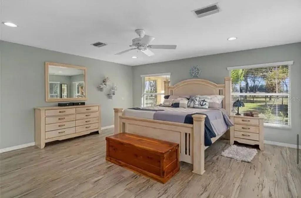 Image 32 of 45 For 2775 Foxrun Road
