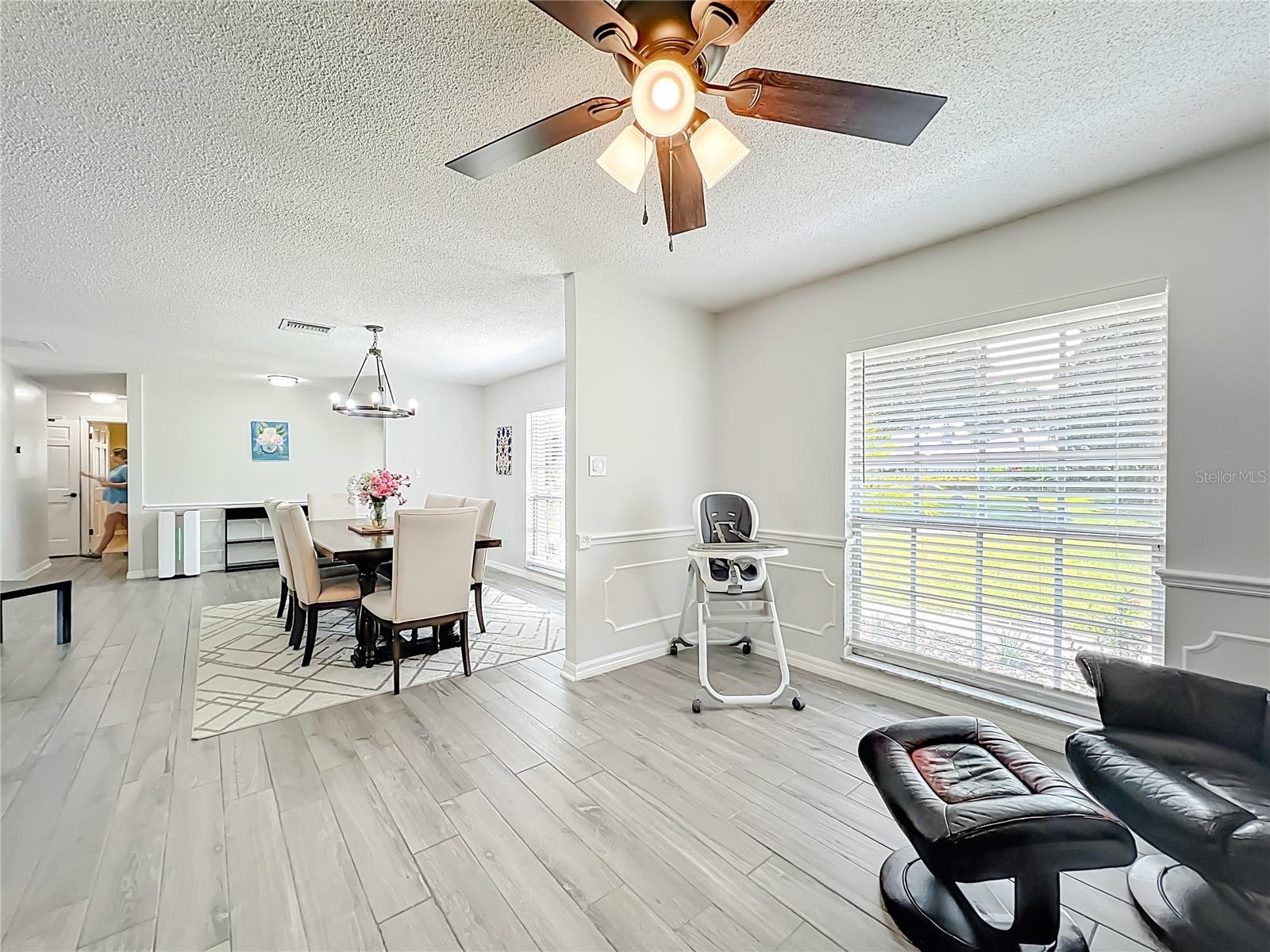 Image 18 of 75 For 2815 Montmart Drive