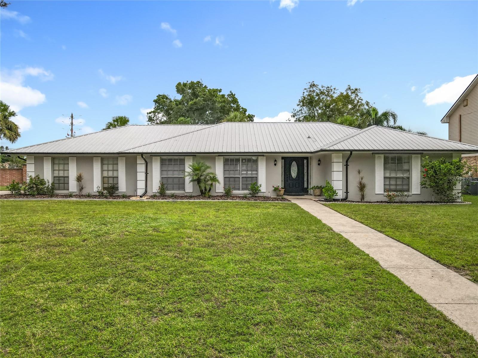 Image 5 of 75 For 2815 Montmart Drive