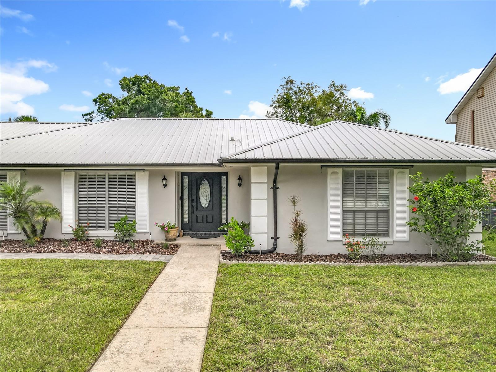 Image 6 of 75 For 2815 Montmart Drive