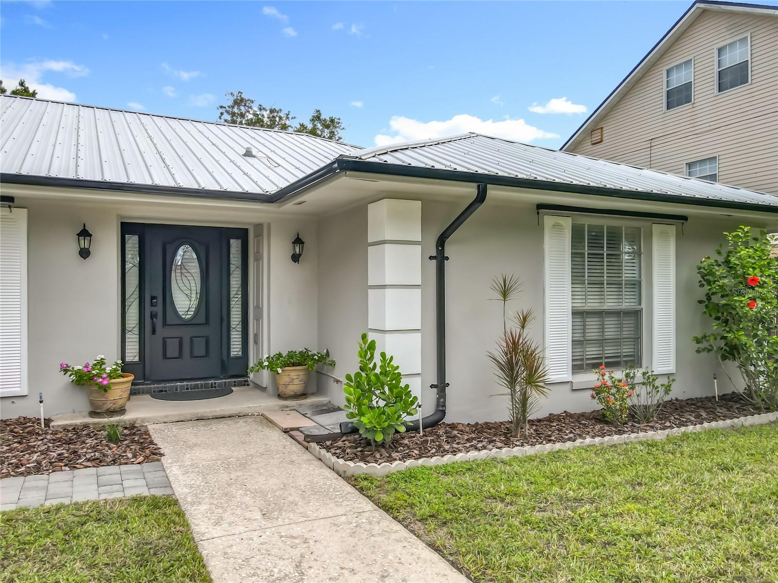 Image 7 of 75 For 2815 Montmart Drive
