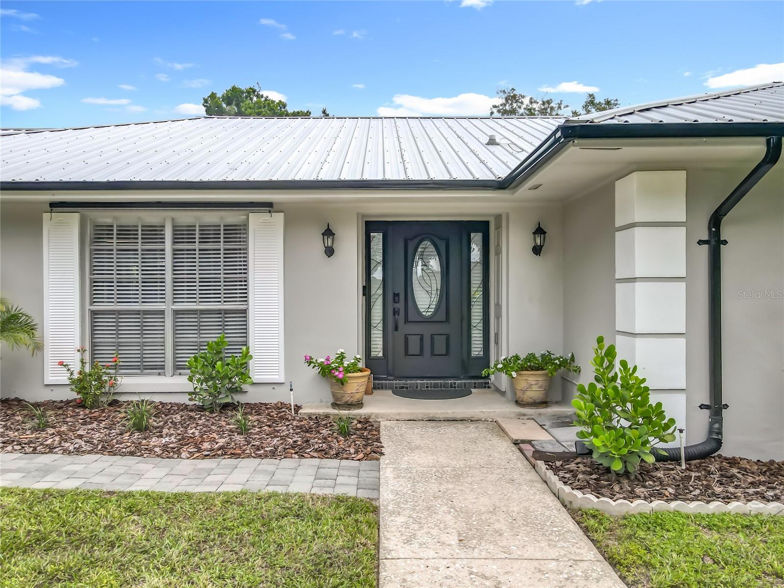 Image 8 of 75 For 2815 Montmart Drive