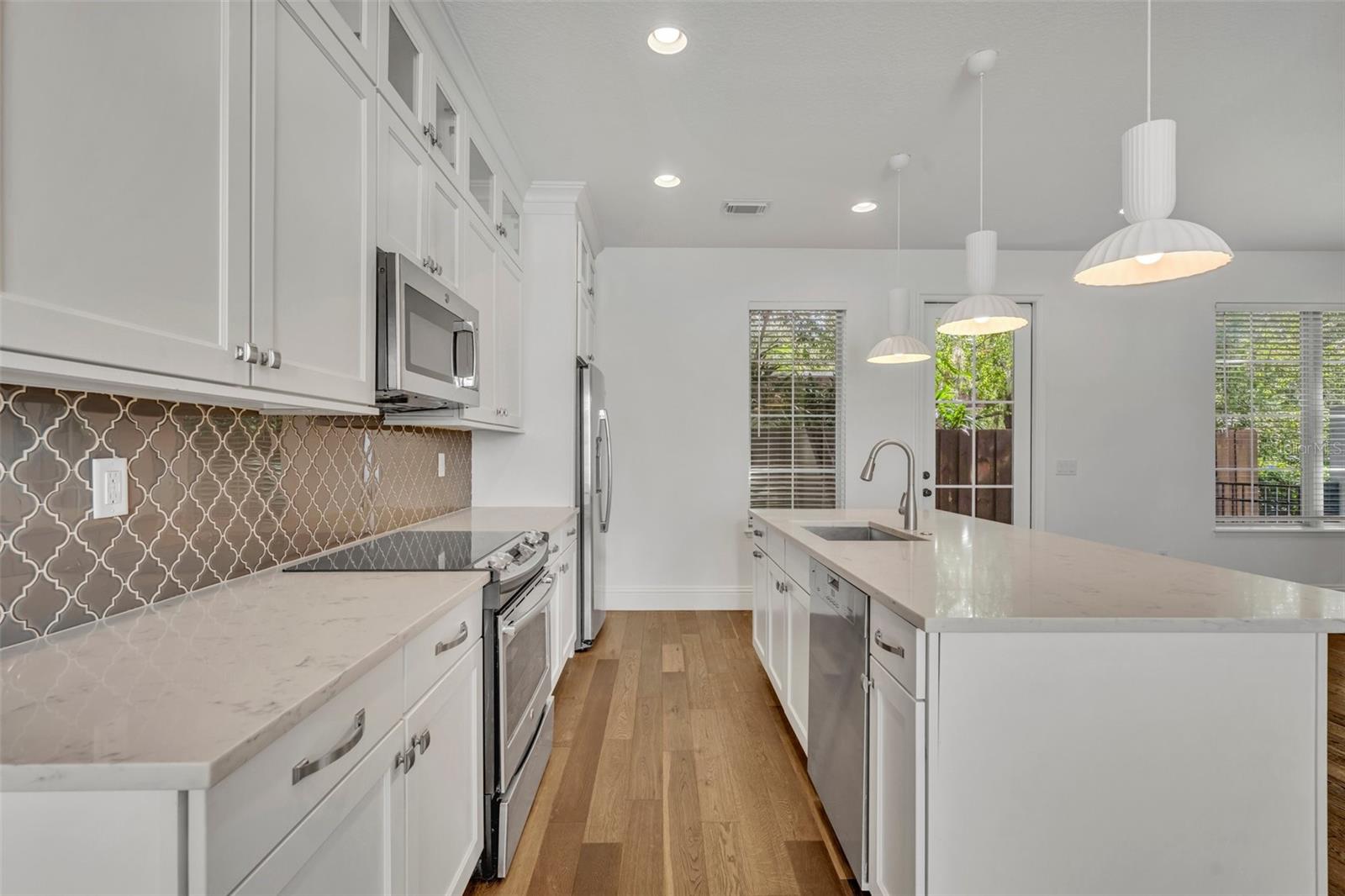 Image 11 of 32 For 1742 Ridgewood Avenue S