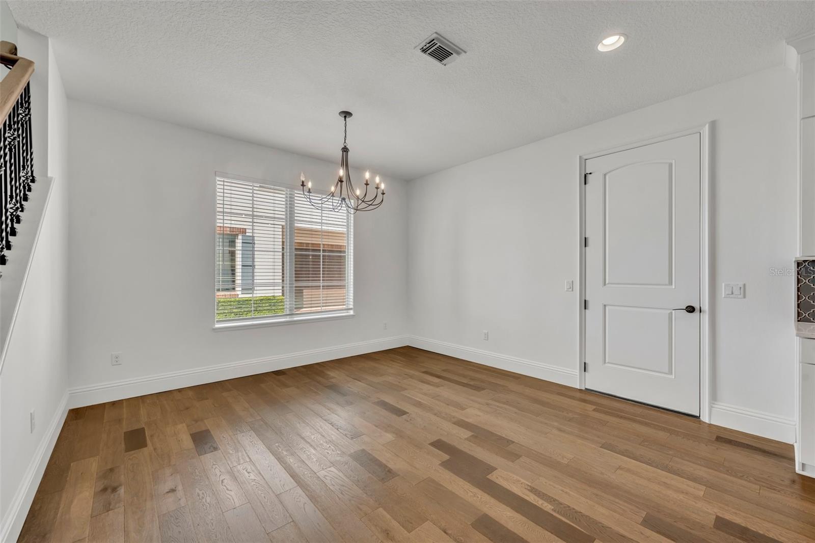 Image 15 of 32 For 1742 Ridgewood Avenue S