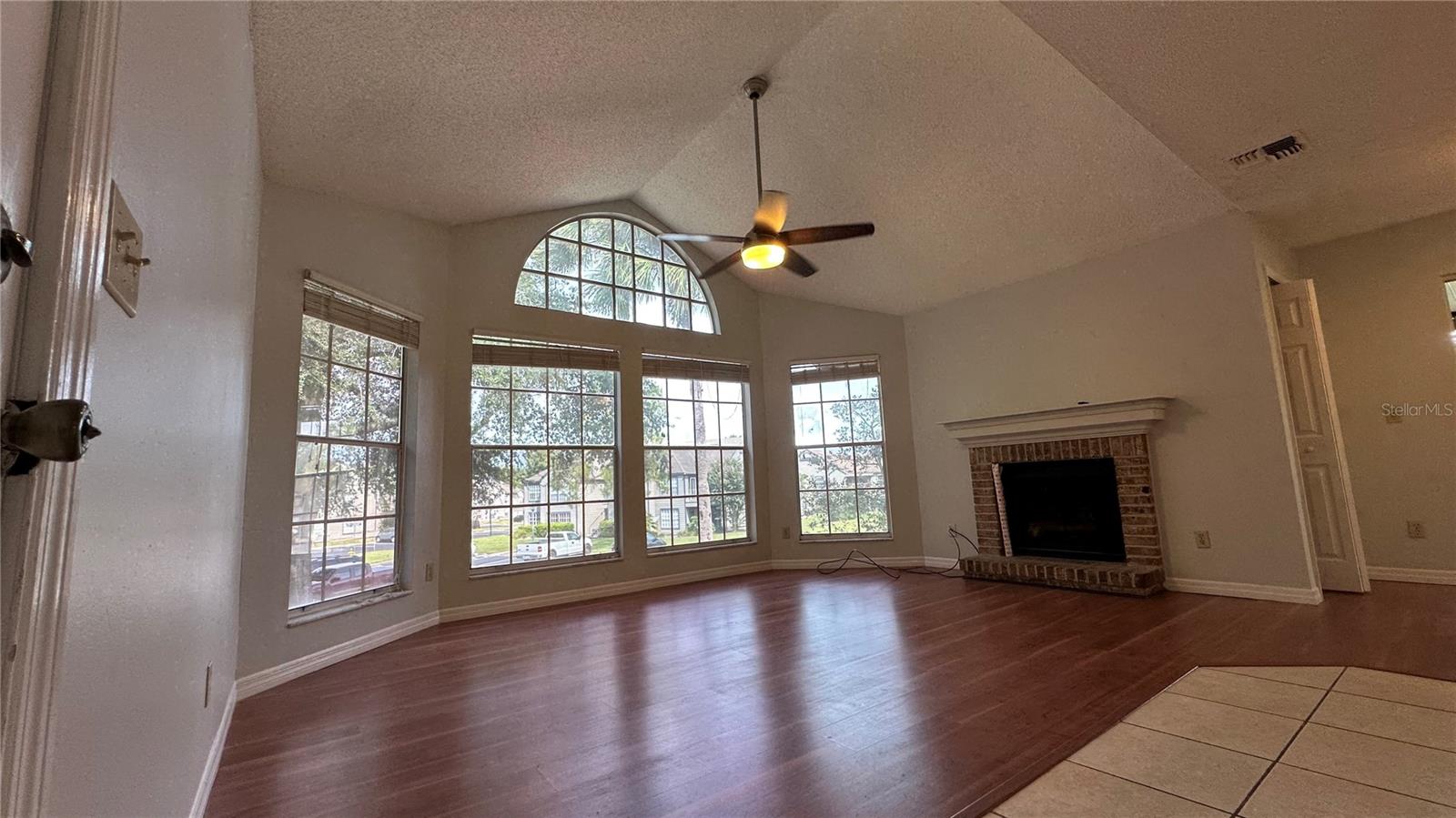 Image 3 of 14 For 948 Bird Bay Court 204