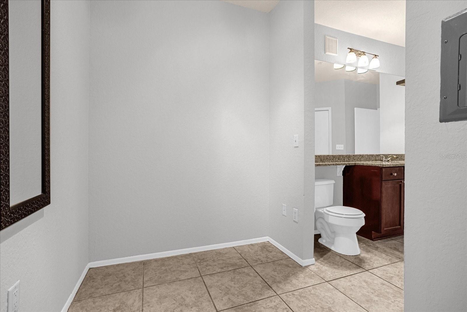 Image 19 of 26 For 107 Vista Verdi Circle 213