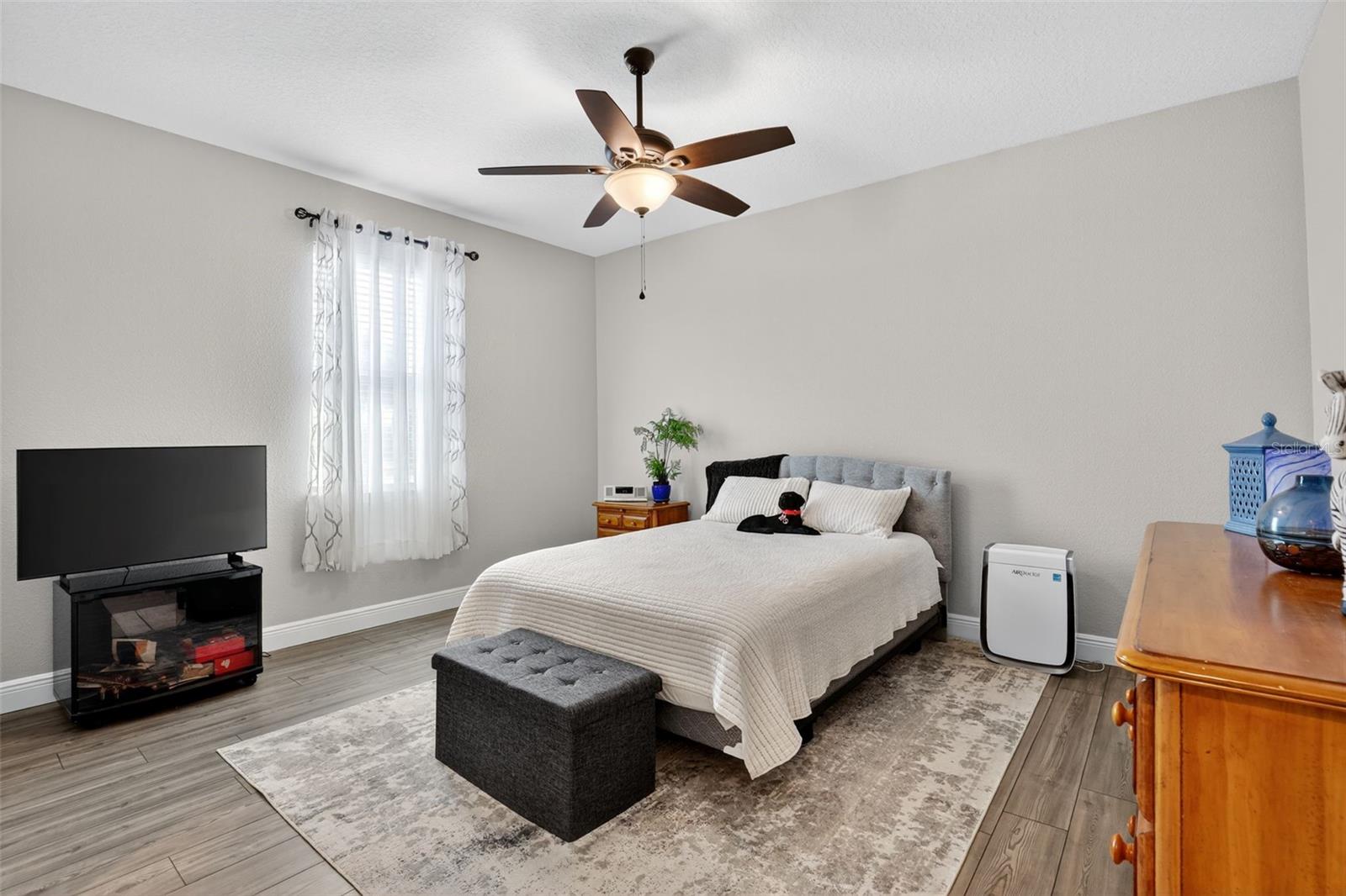 Image 12 of 16 For 9839 40th Terrace
