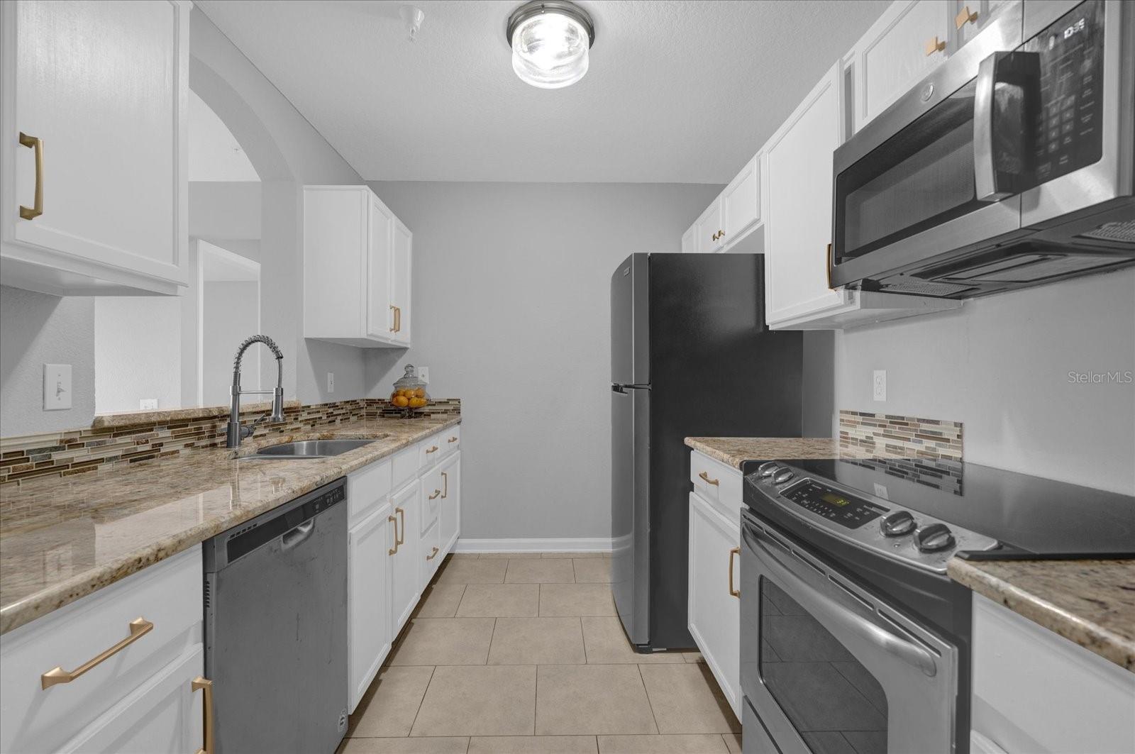 Image 6 of 27 For 3960 Southpointe Drive 520