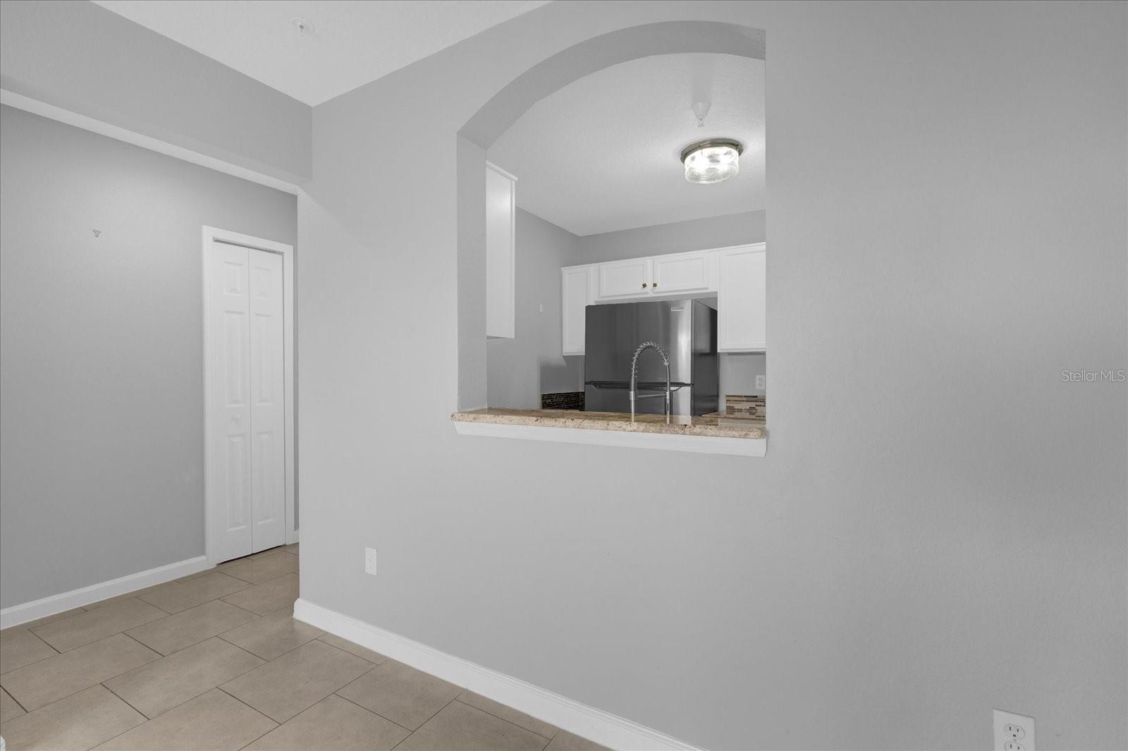 Image 8 of 27 For 3960 Southpointe Drive 520