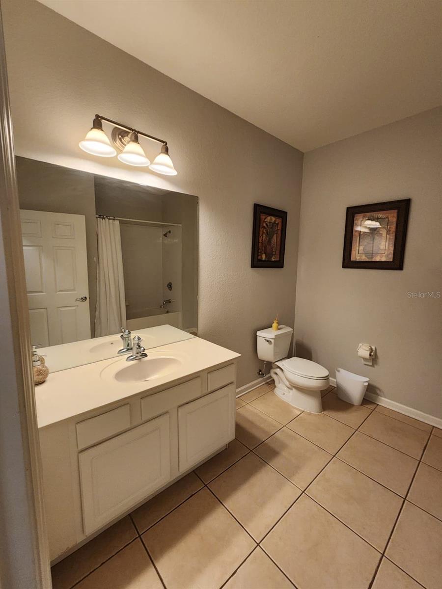 Image 22 of 30 For 4802 Cayview Avenue 102