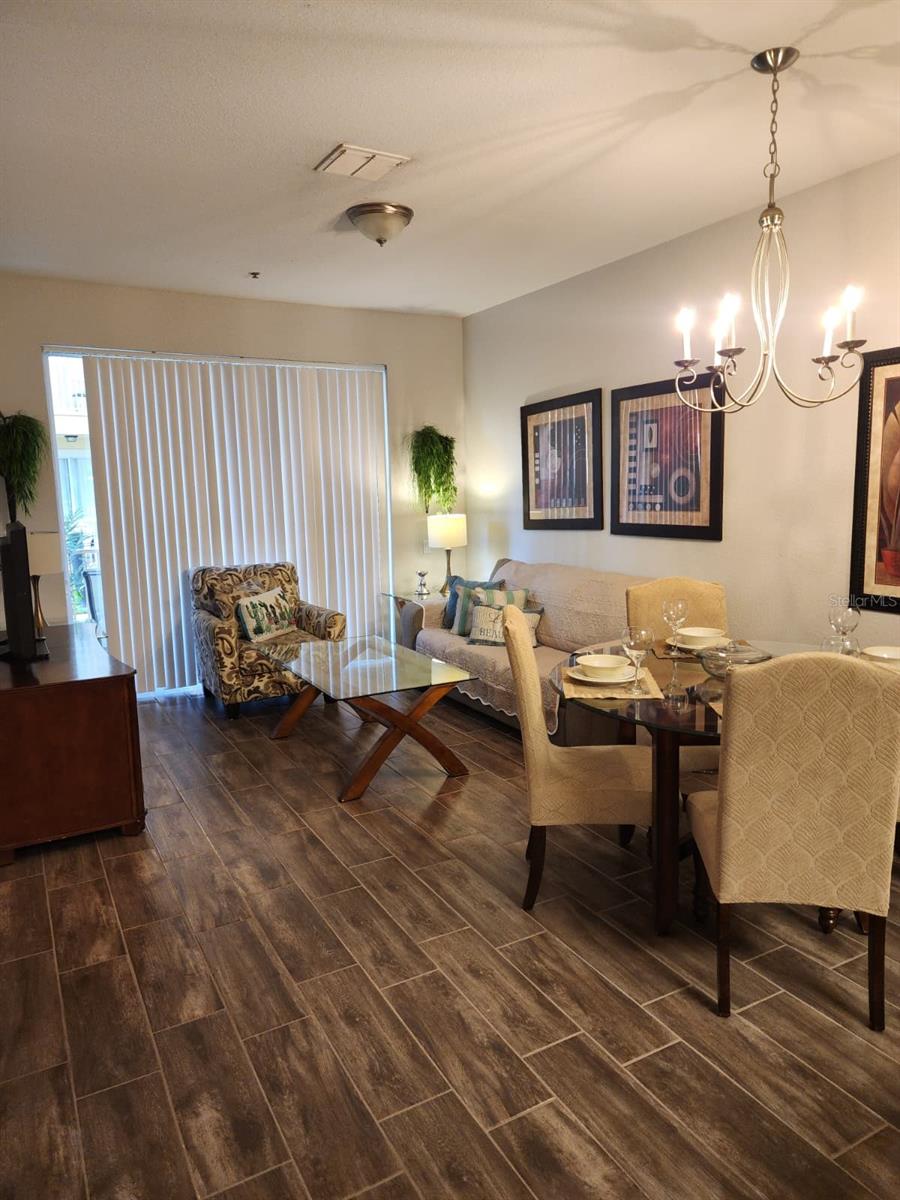 Image 9 of 30 For 4802 Cayview Avenue 102