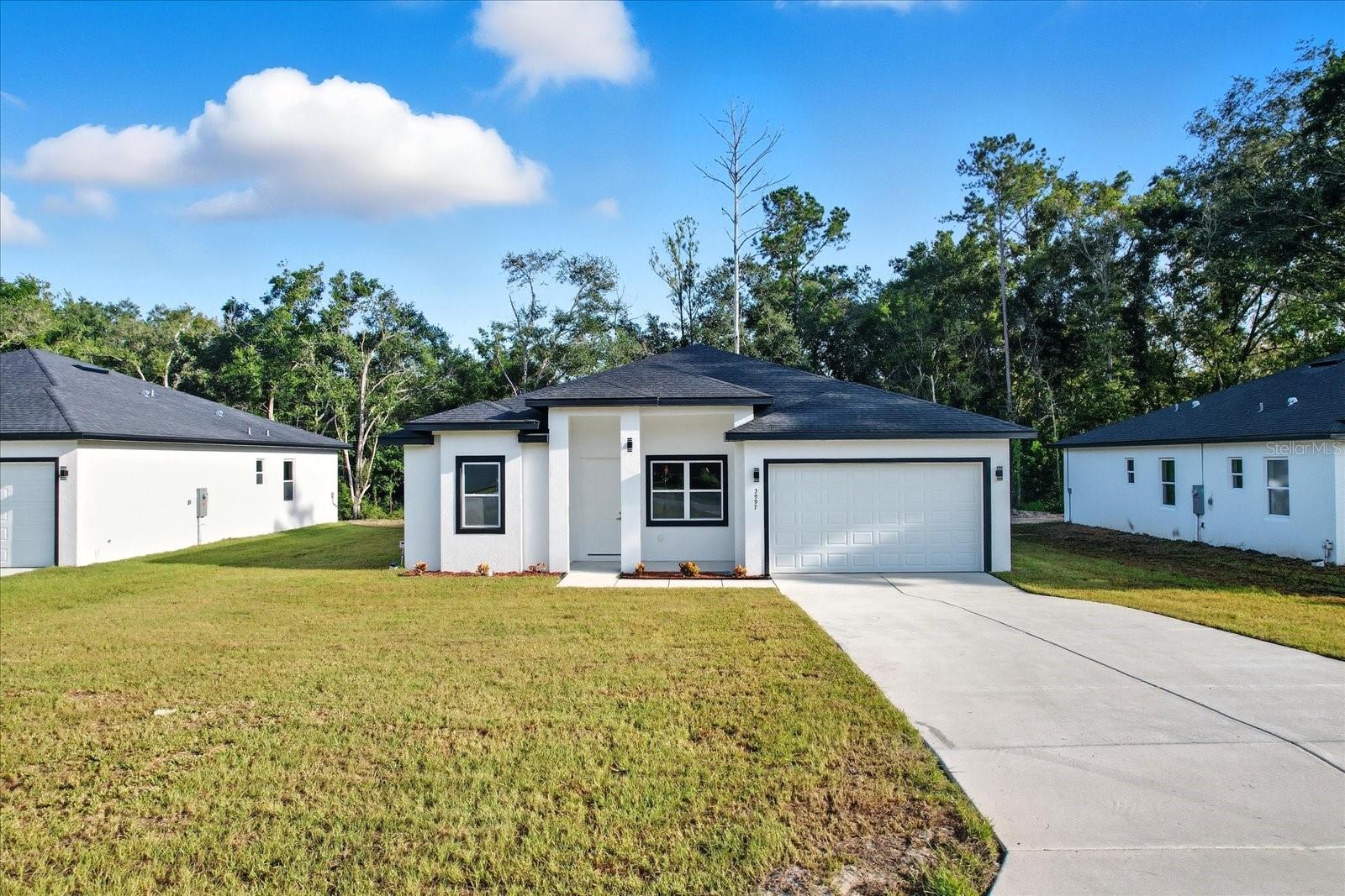 Image 3 of 40 For 3997 Shorewood Dr