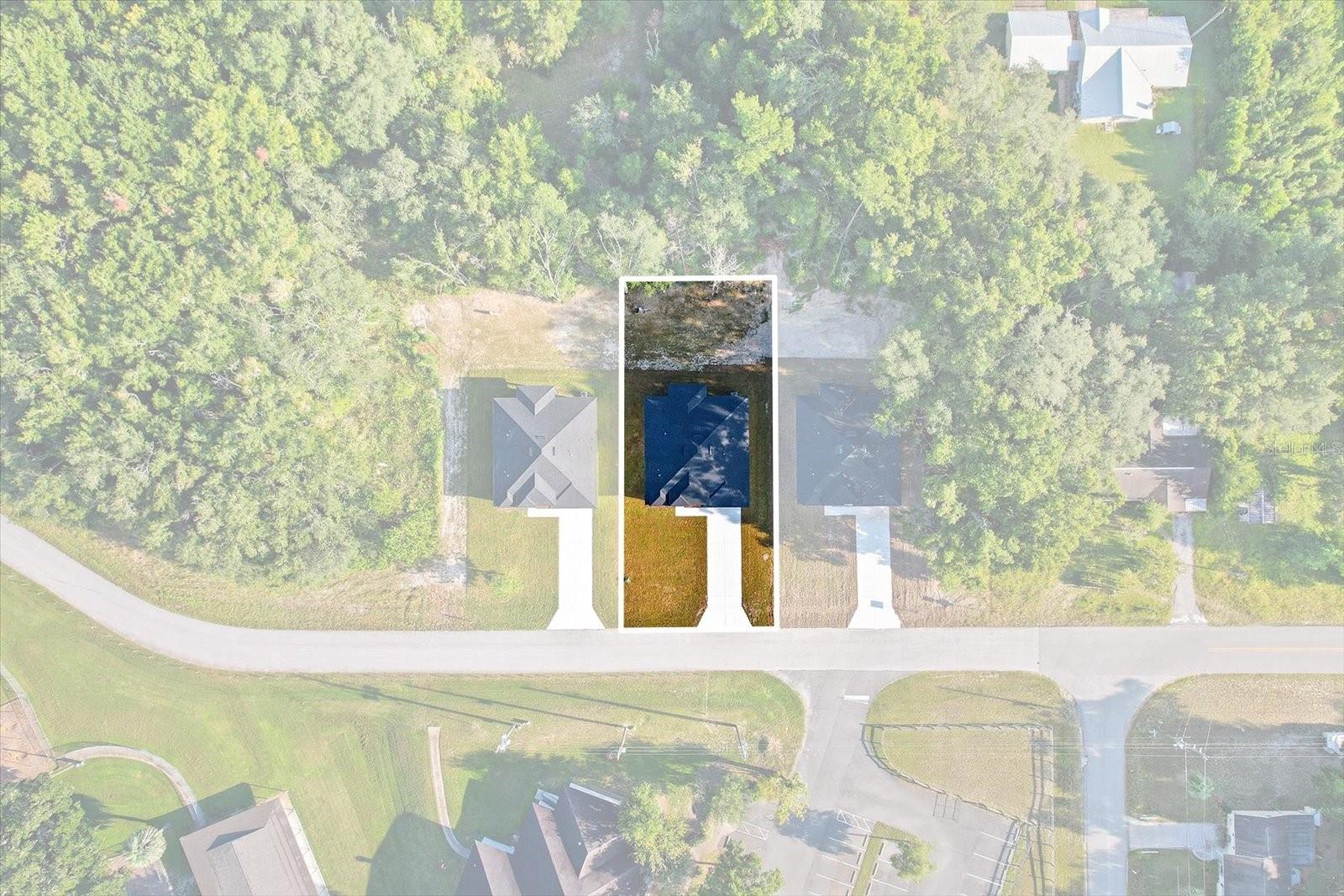 Image 4 of 40 For 3997 Shorewood Dr