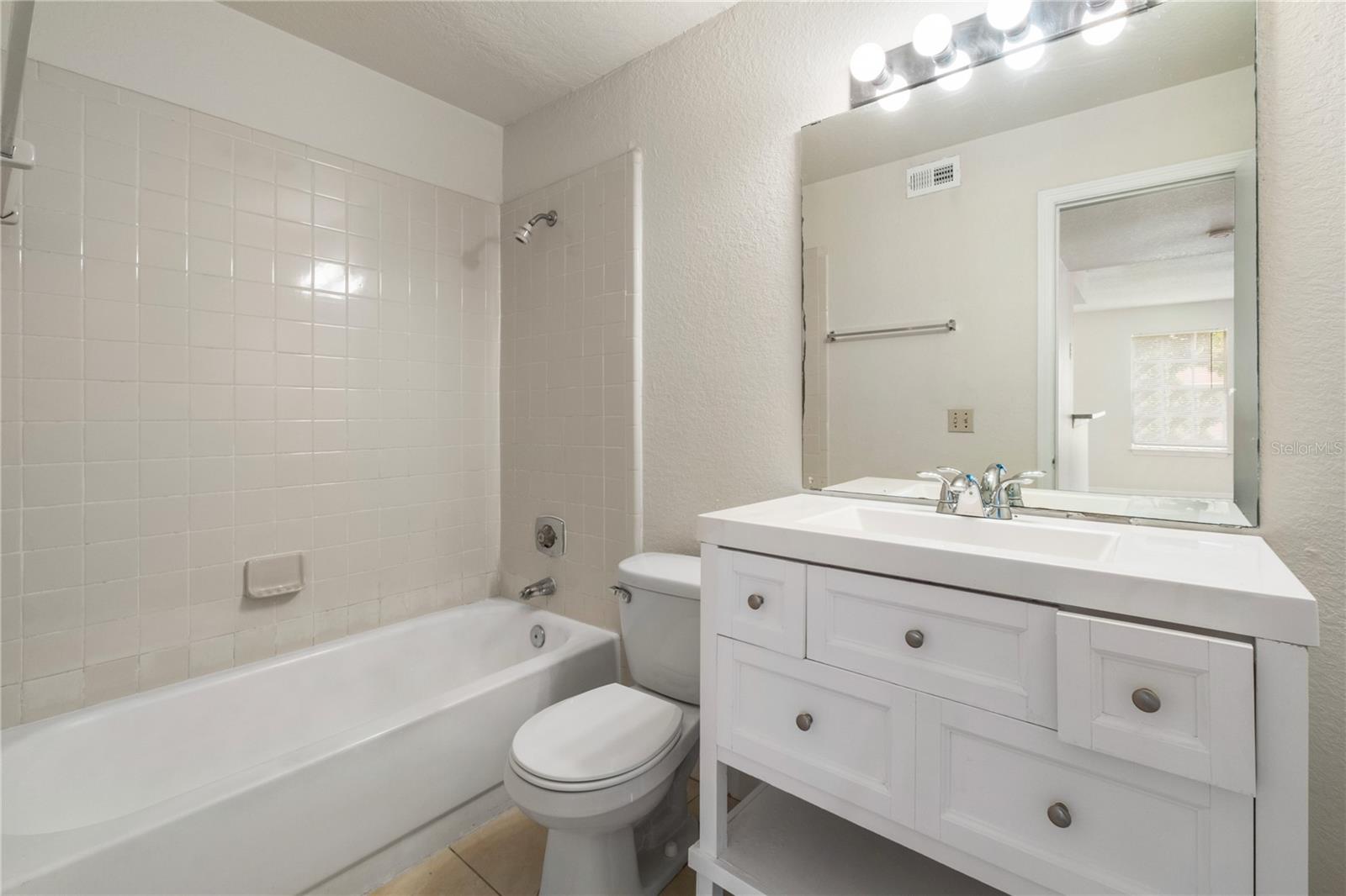 Image 10 of 13 For 1043 Hiawassee Road 3117