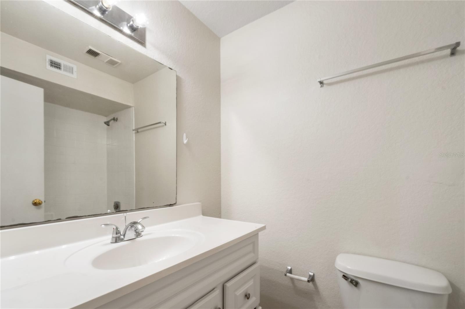 Image 7 of 13 For 1043 Hiawassee Road 3117