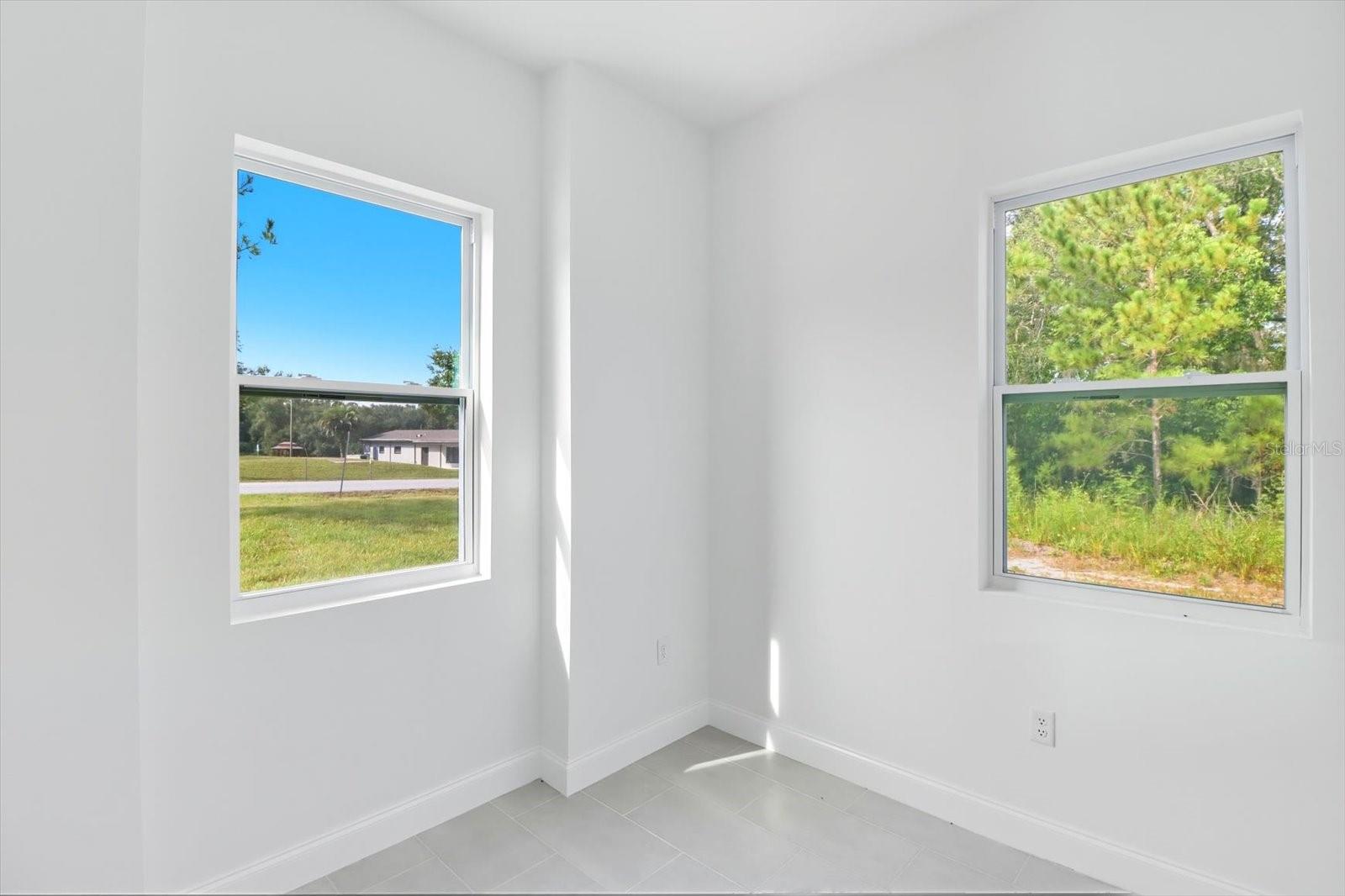 Image 21 of 40 For 3993 Shorewood Dr