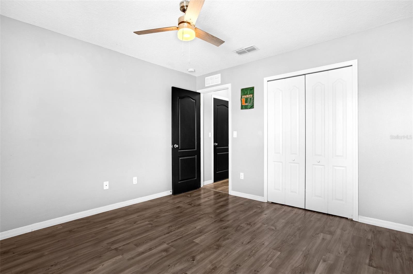 Image 31 of 39 For 726 Black Eagle Drive