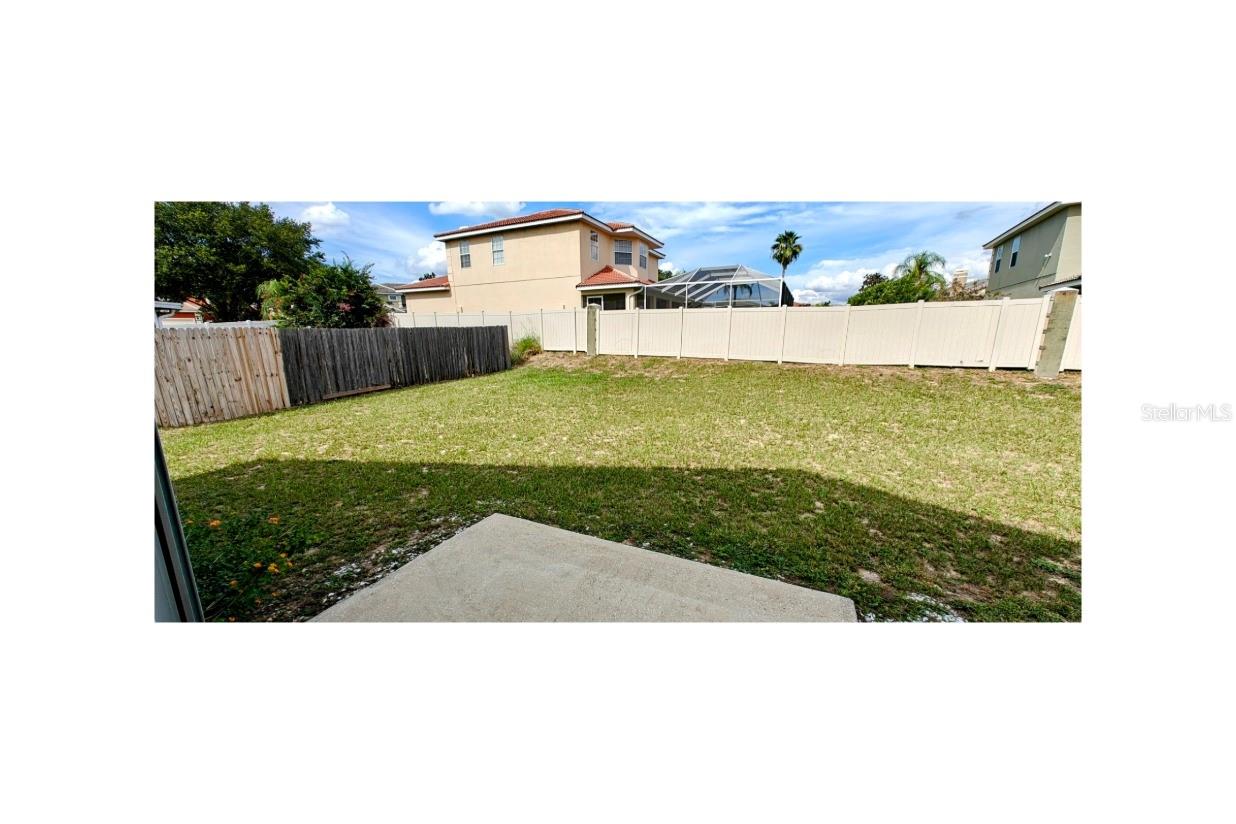 Image 16 of 18 For 122 Glenwood Boulevard