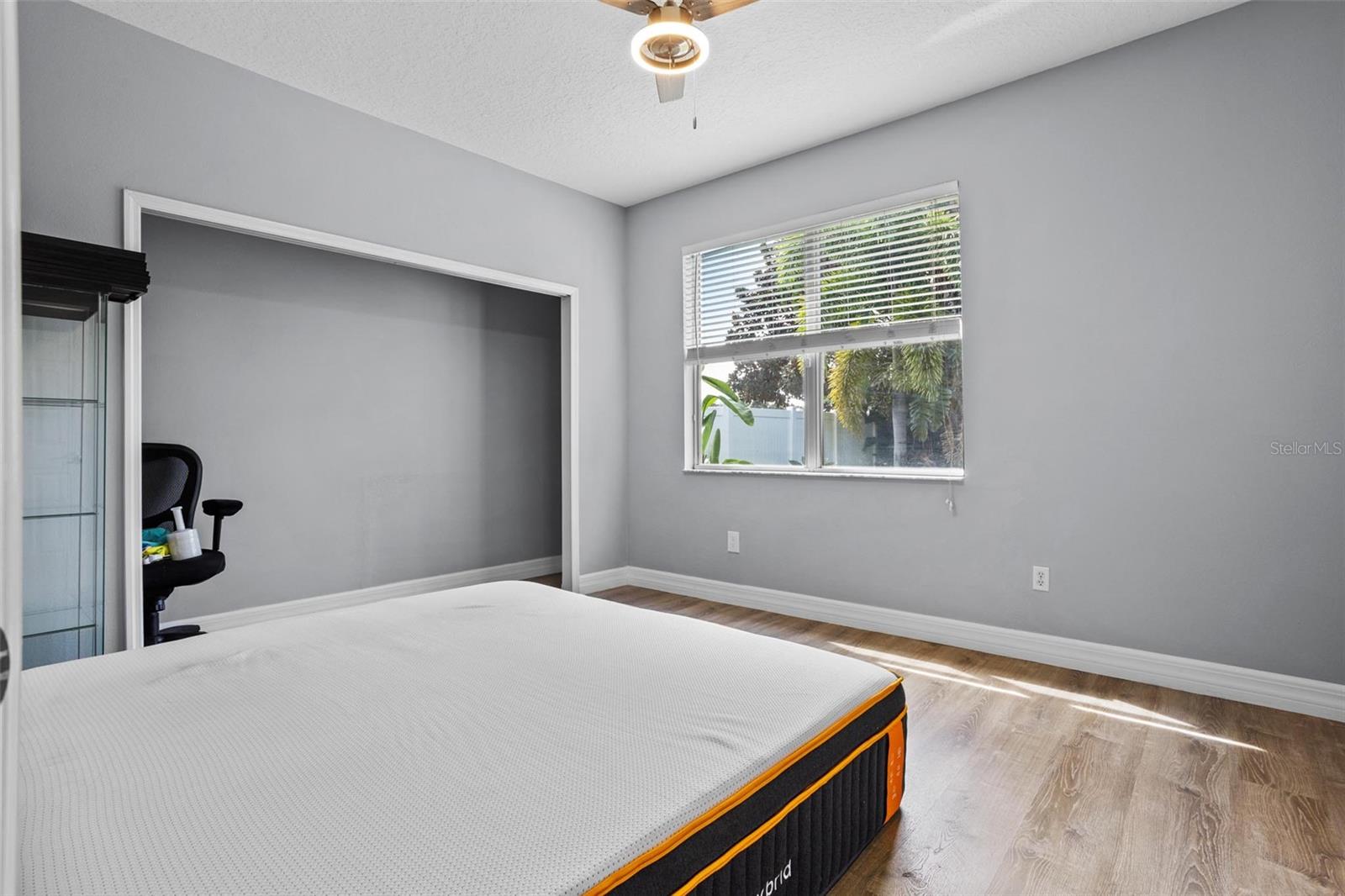Image 17 of 48 For 552 Seaside Cove Street