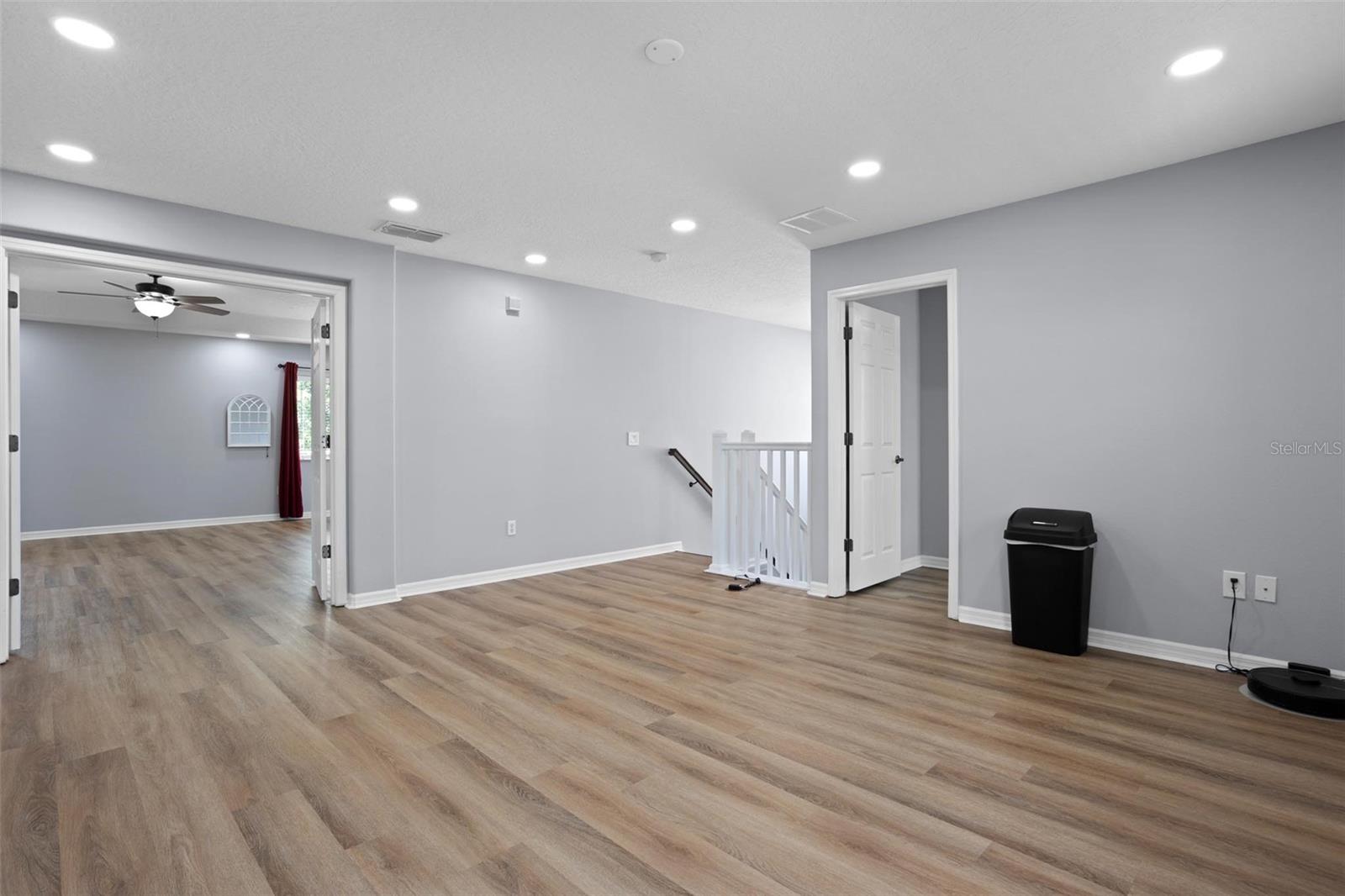 Image 18 of 48 For 552 Seaside Cove Street
